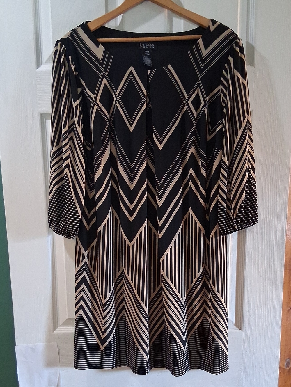Enfocus Studio Black and Cream Geometric Midi Dress